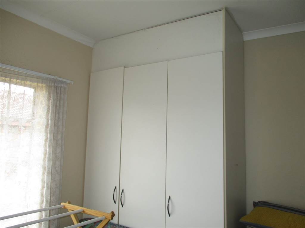 2 Bed Townhouse in Lydenburg photo number 9