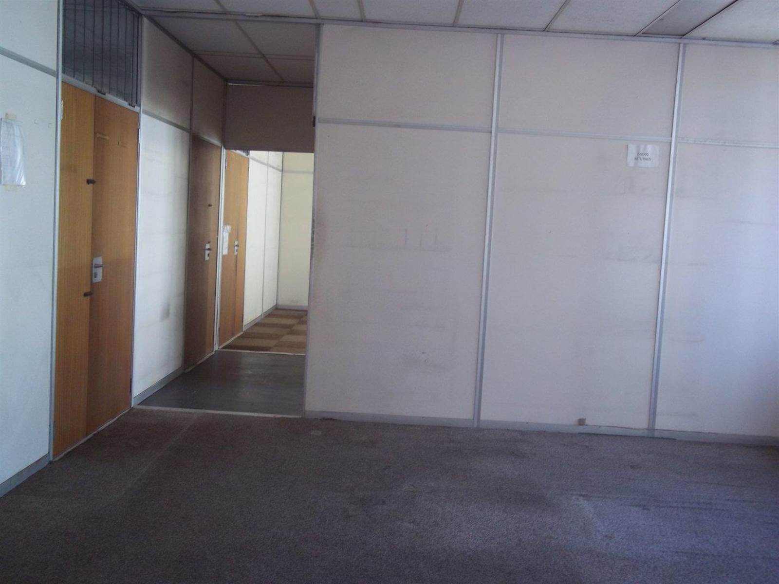 5000  m² Commercial space in Fairview photo number 14