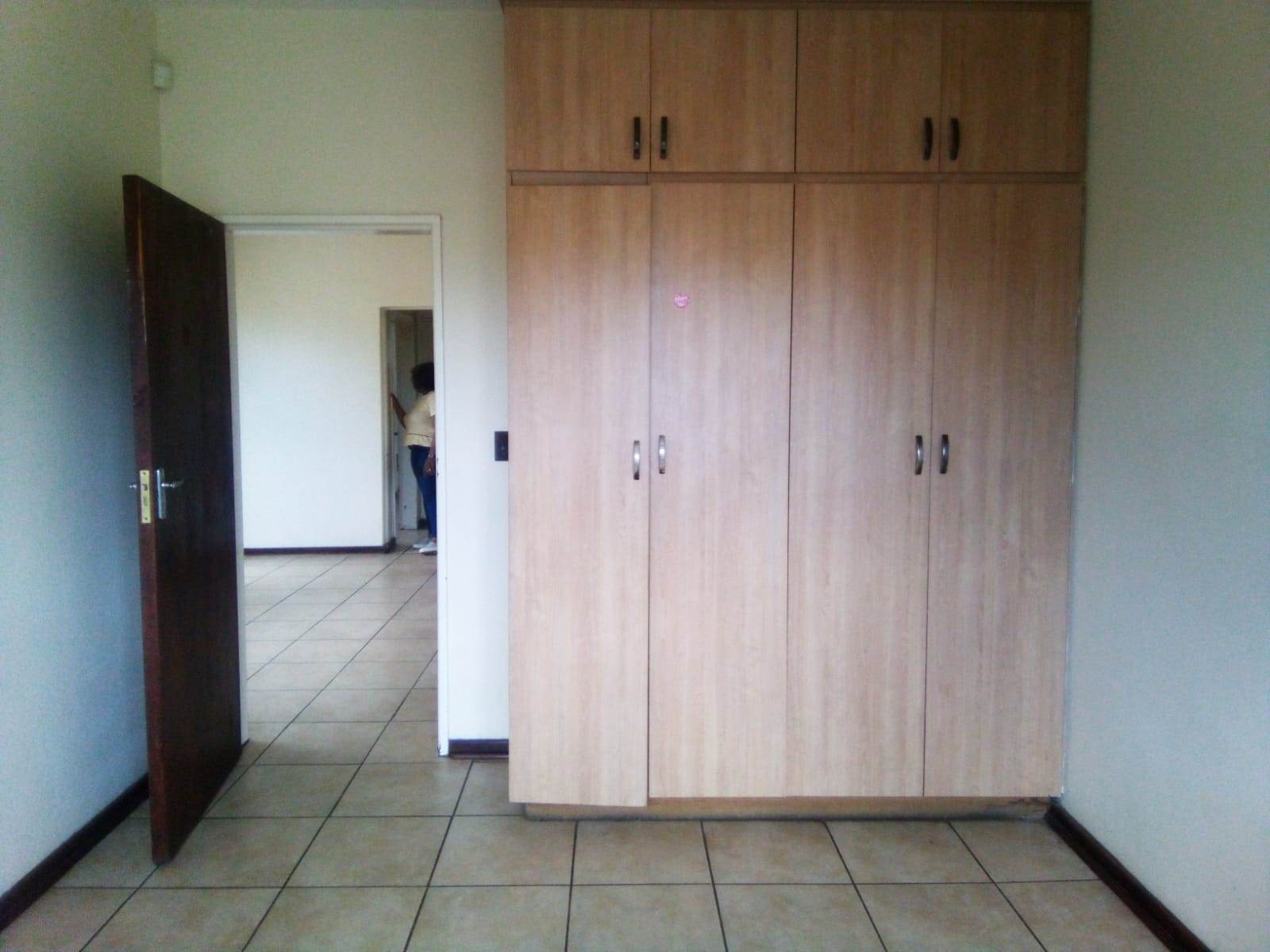 2 Bed Flat in Vryheid photo number 5