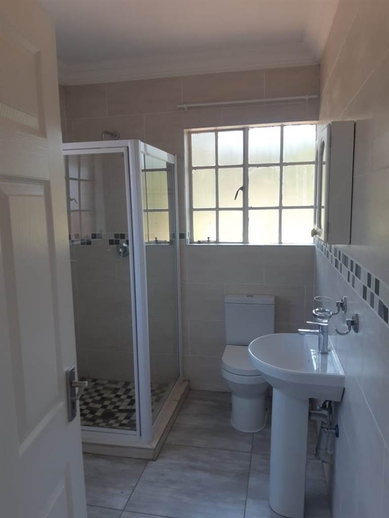 3 Bed House in Bronkhorstbaai photo number 13