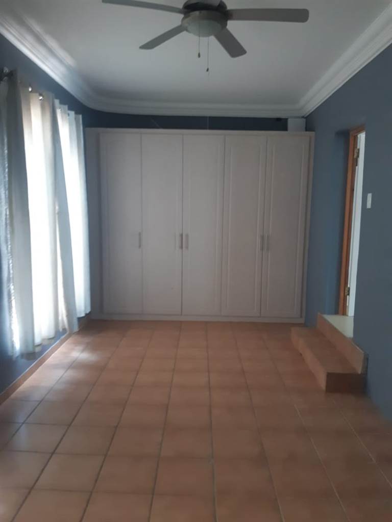 3 Bed House in Bronkhorstbaai photo number 14