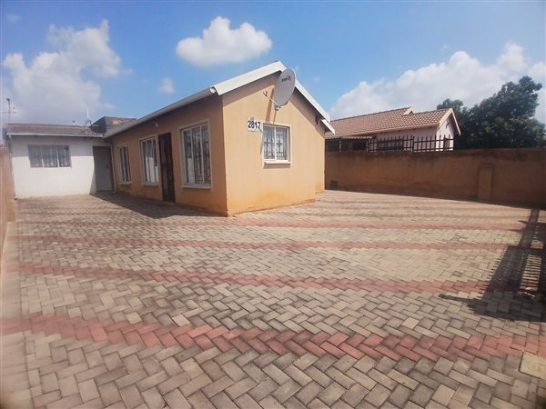 3 Bedroom House 3 Bedroom House
