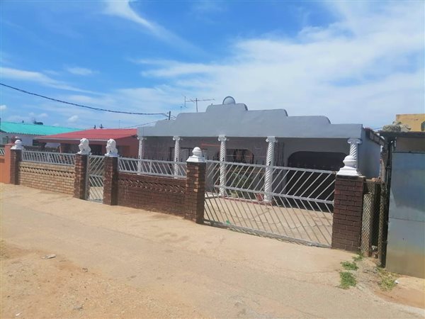 3 Bed House in Kwa Nobuhle
