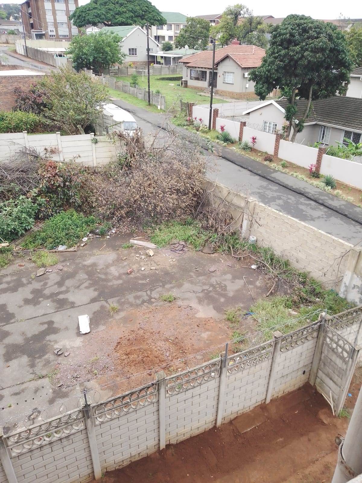 1061 m² Land available in Montclair photo number 7