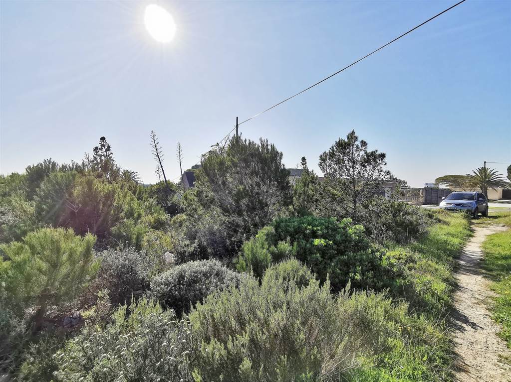 1399 m² Land available in Humewood photo number 10