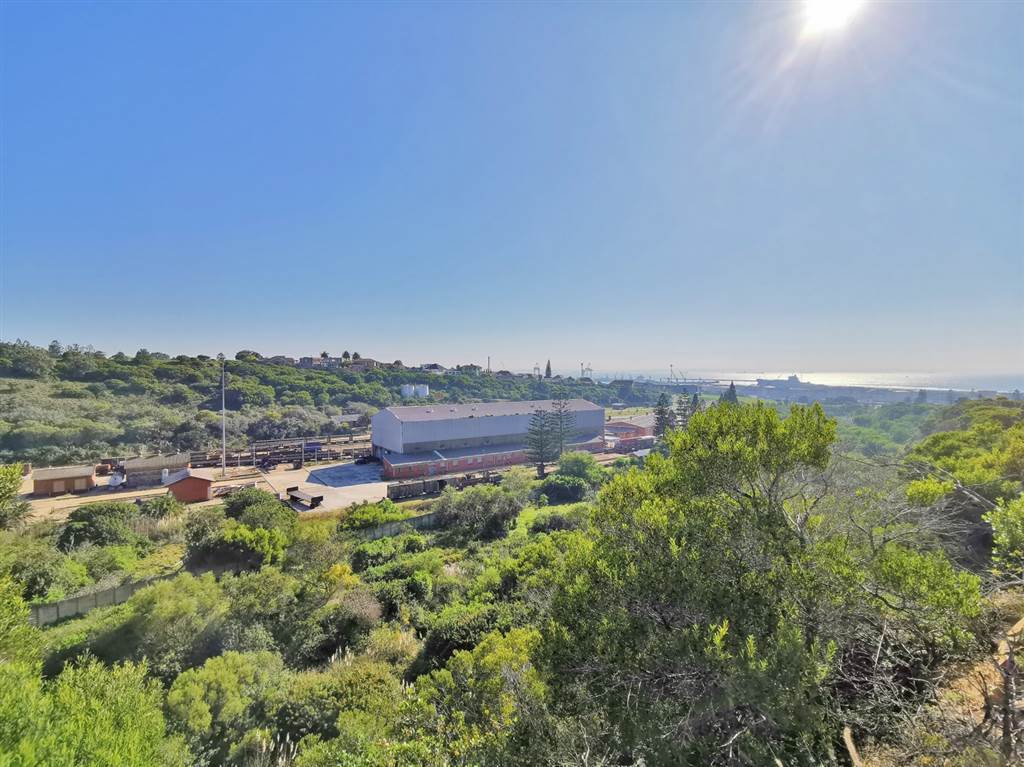 1399 m² Land available in Humewood photo number 3