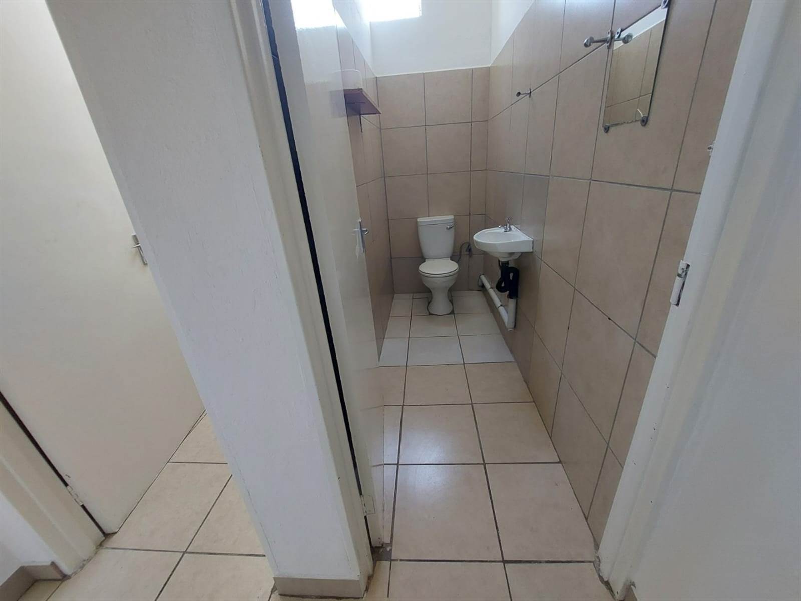 372  m² Commercial space in Lydenburg photo number 7