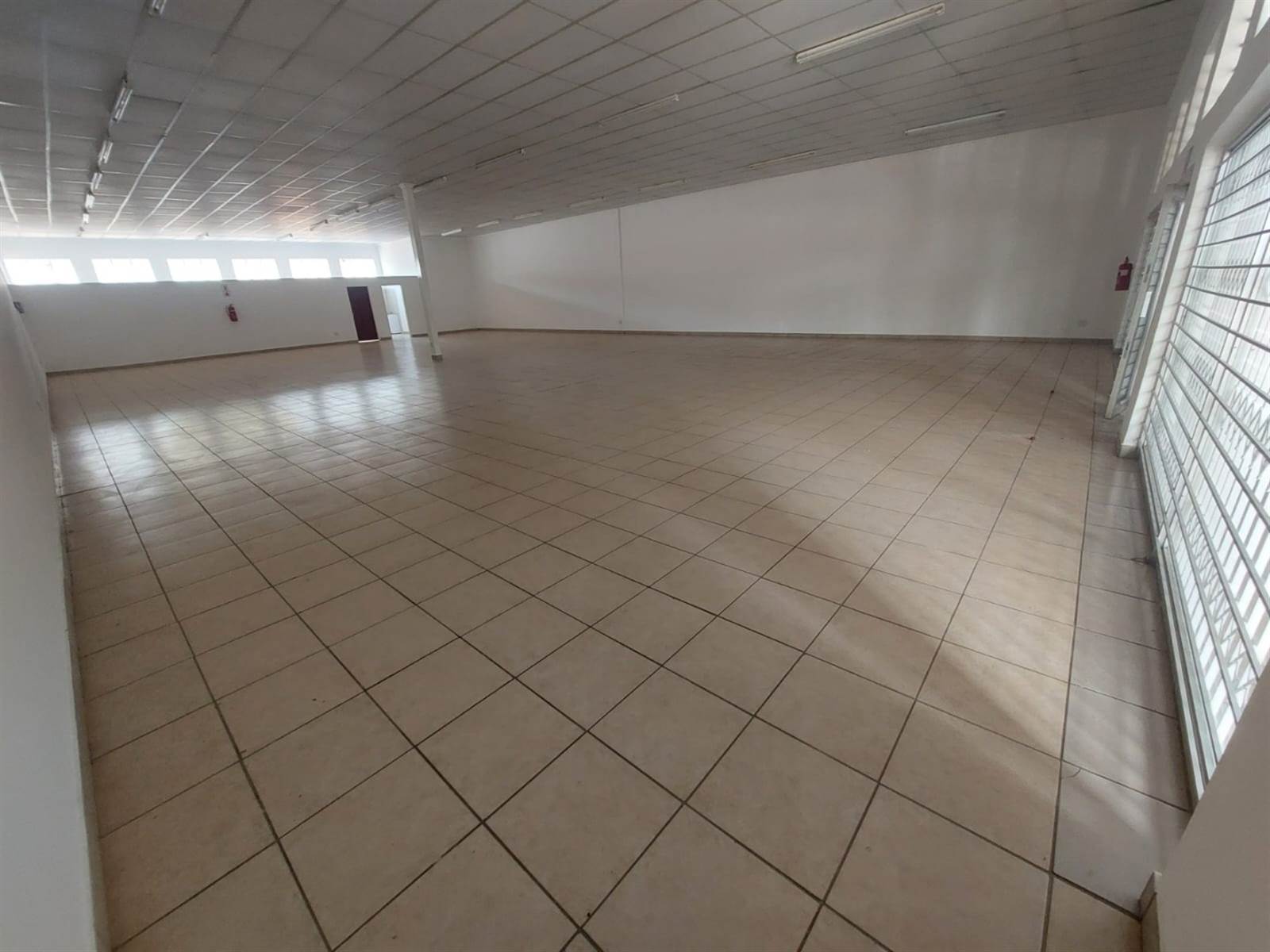 372  m² Commercial space in Lydenburg photo number 5