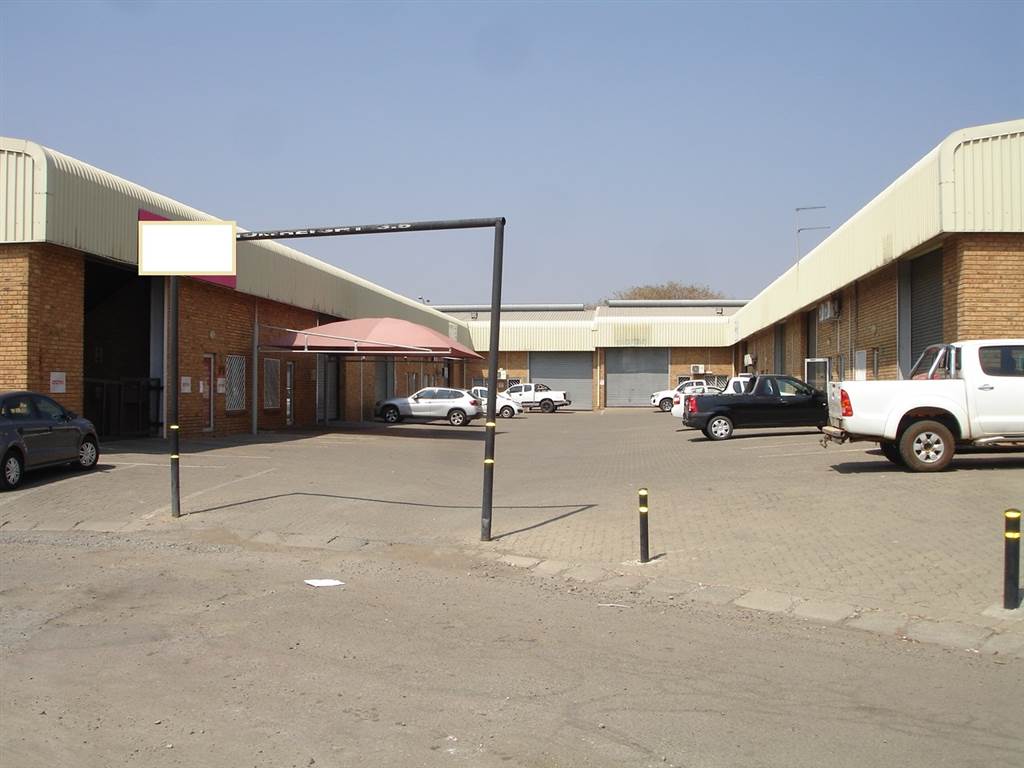 2717  m² Industrial space in Rustenburg Central photo number 2