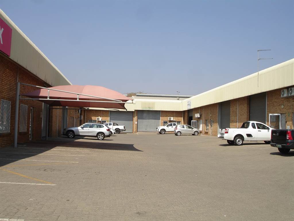 2717  m² Industrial space in Rustenburg Central photo number 4
