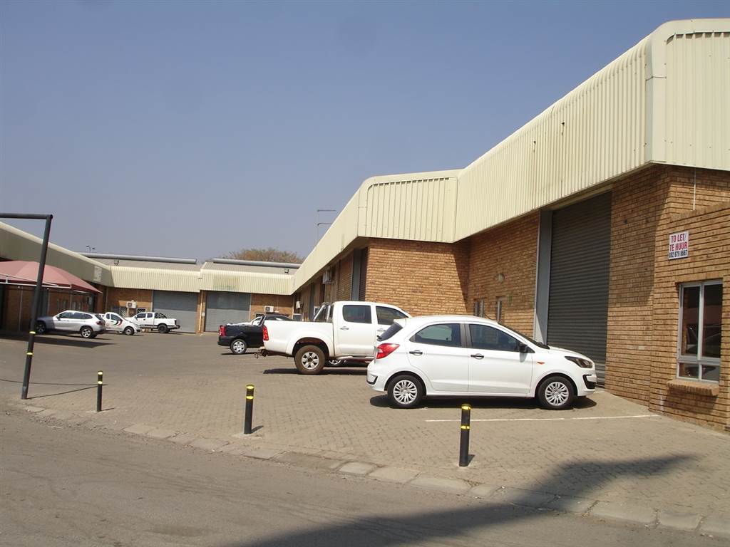 2717  m² Industrial space in Rustenburg Central photo number 3