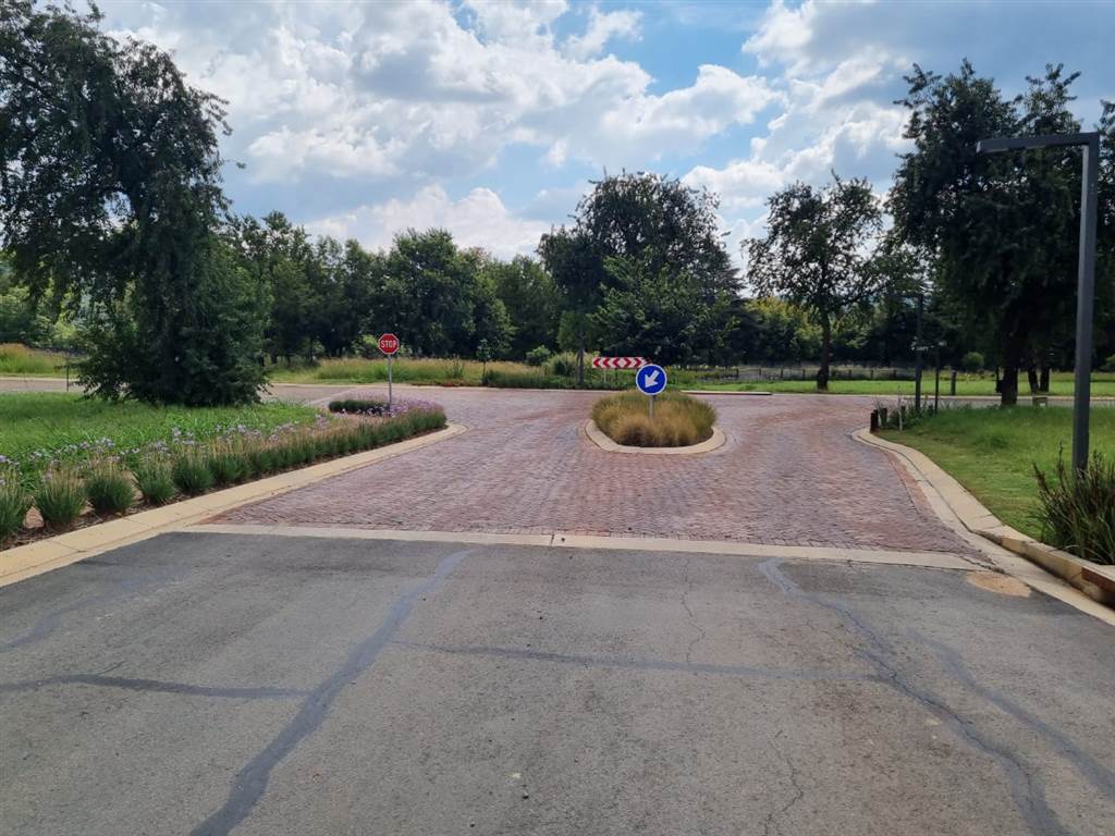 690 m² Land available in Linksfield photo number 6