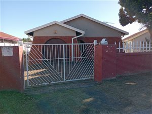 3 Bed House in Lennoxton