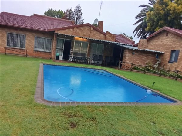 3 Bedroom House 3 Bedroom House