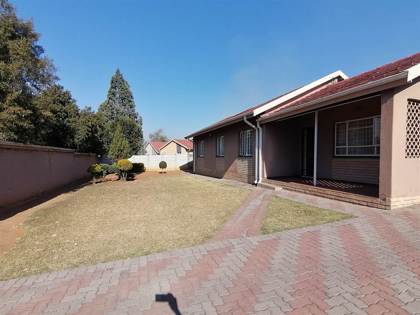 3 Bed House in Rustenburg North photo number 1
