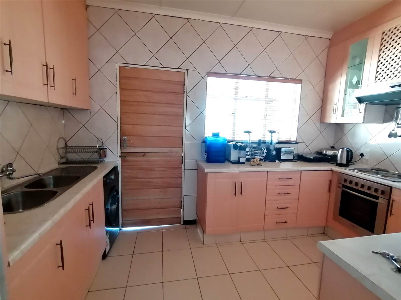 3 Bed House in Rustenburg North photo number 7