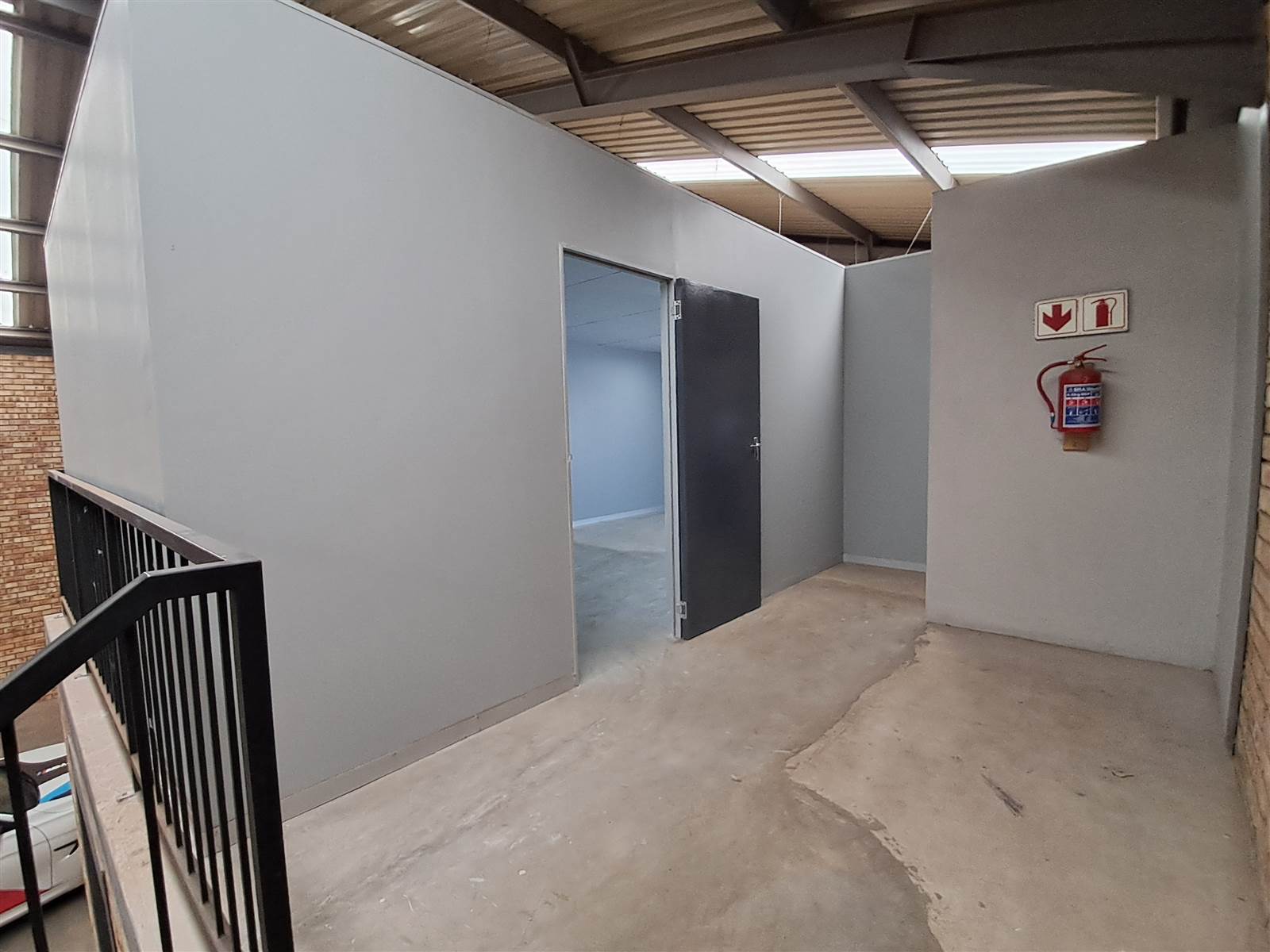256  m² Industrial space in Roodepoort Central photo number 12