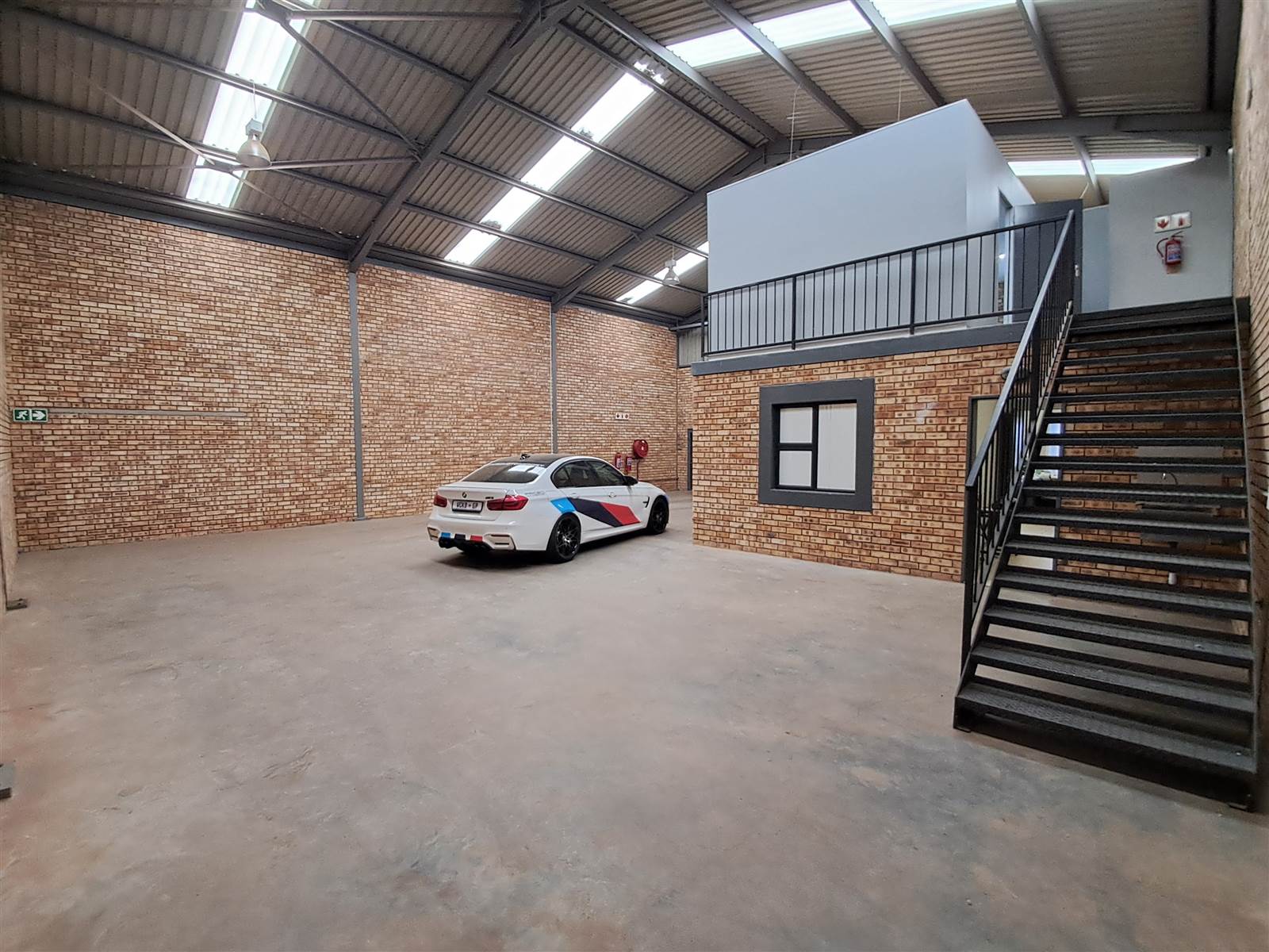256  m² Industrial space in Roodepoort Central photo number 9