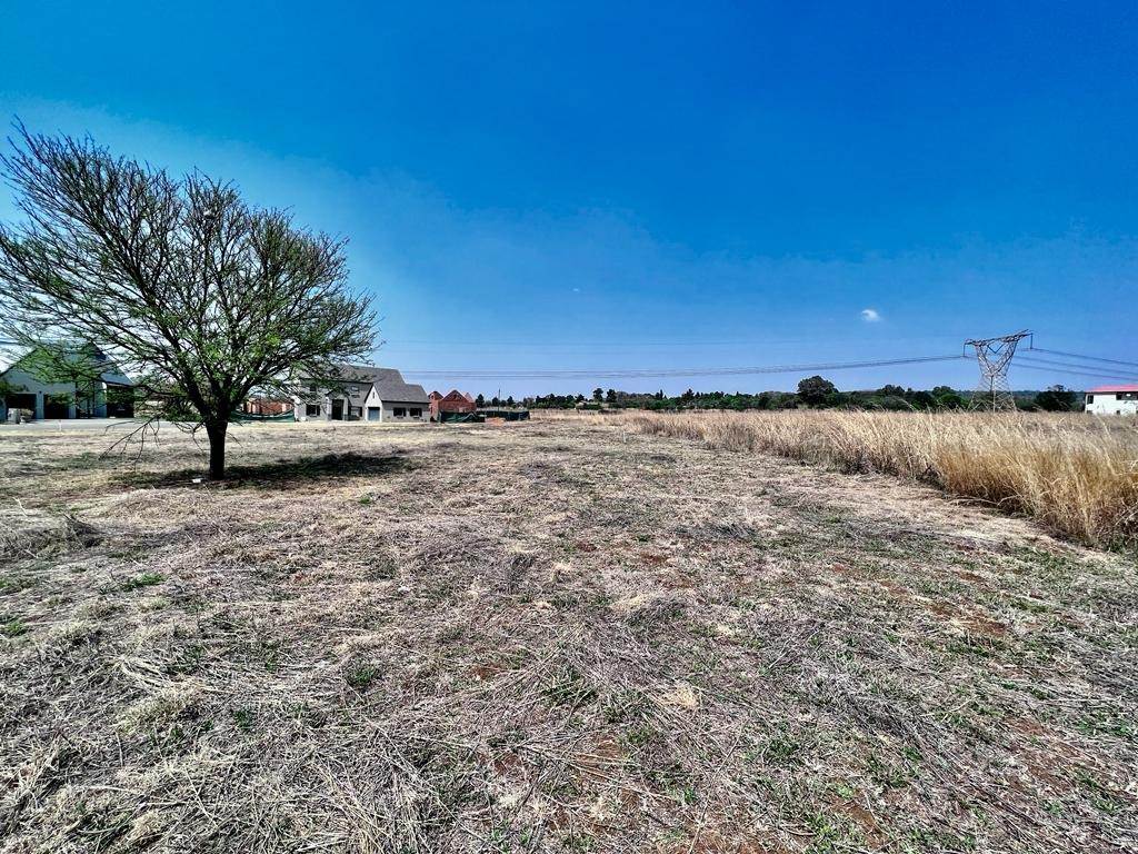 1009 m² Land available in Boschkop photo number 11