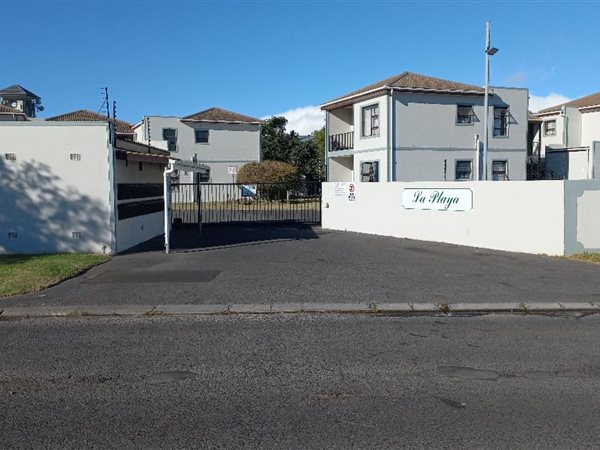 2 Bedroom Townhouse 2 Bedroom Townhouse