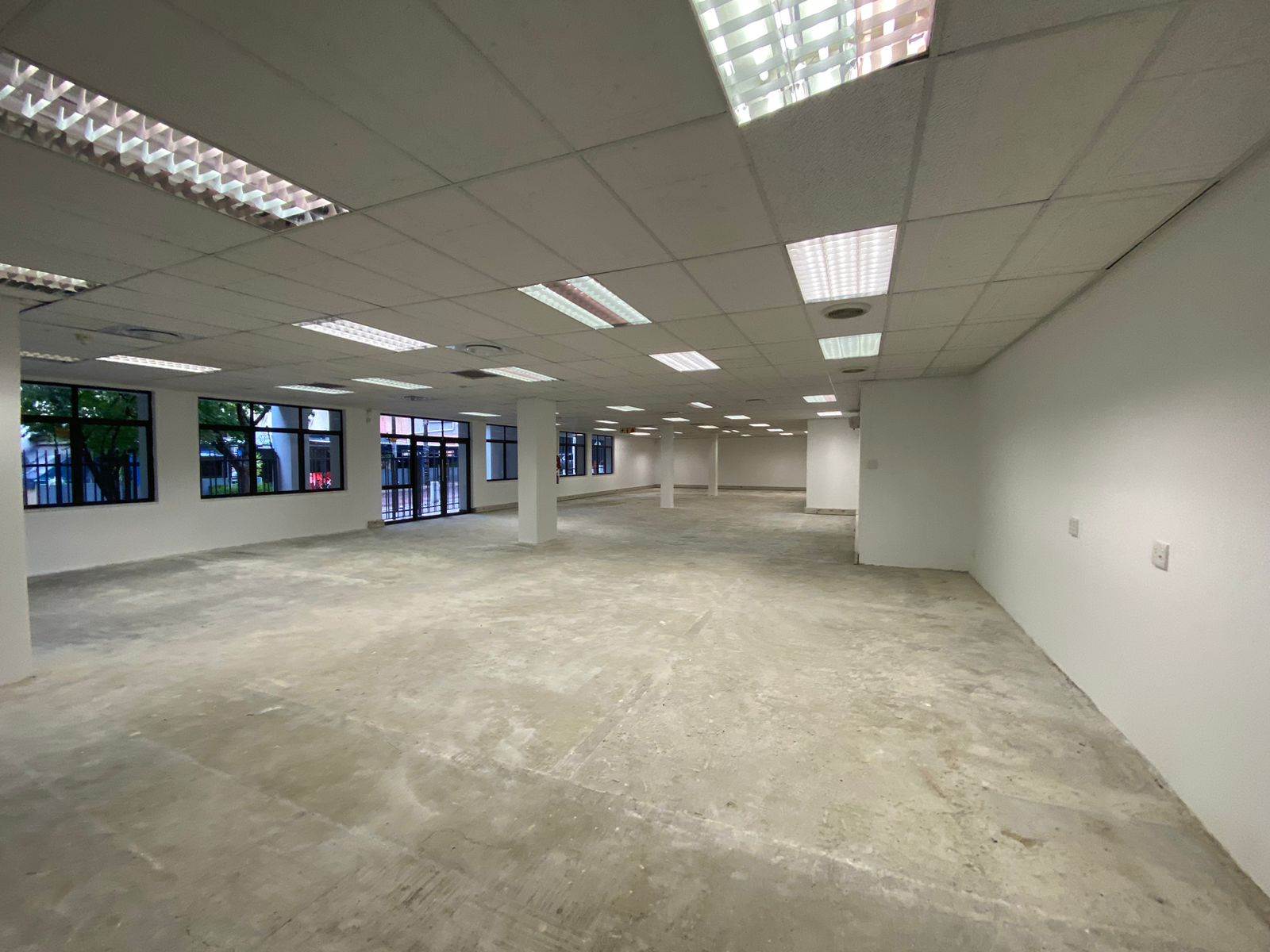 420  m² Commercial space in Rivonia photo number 14