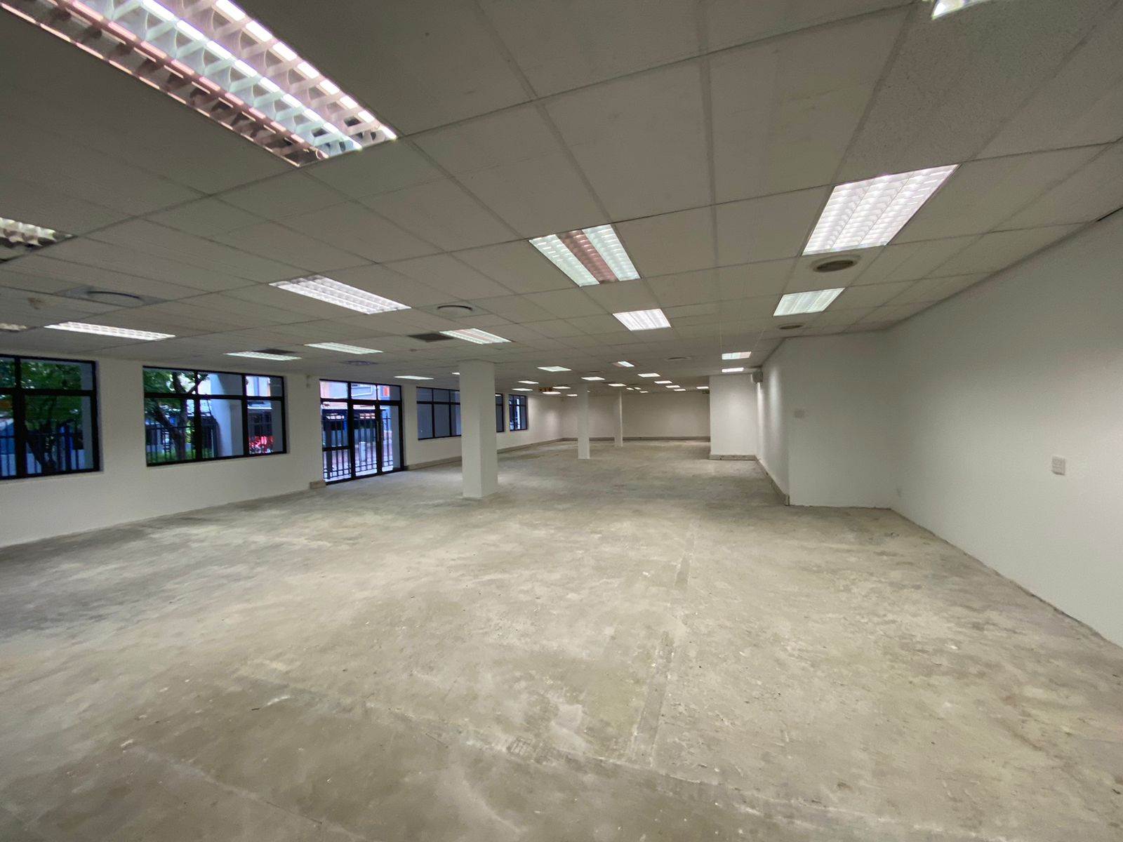 420  m² Commercial space in Rivonia photo number 15