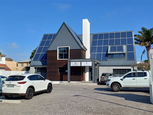 346  m² Commercial space