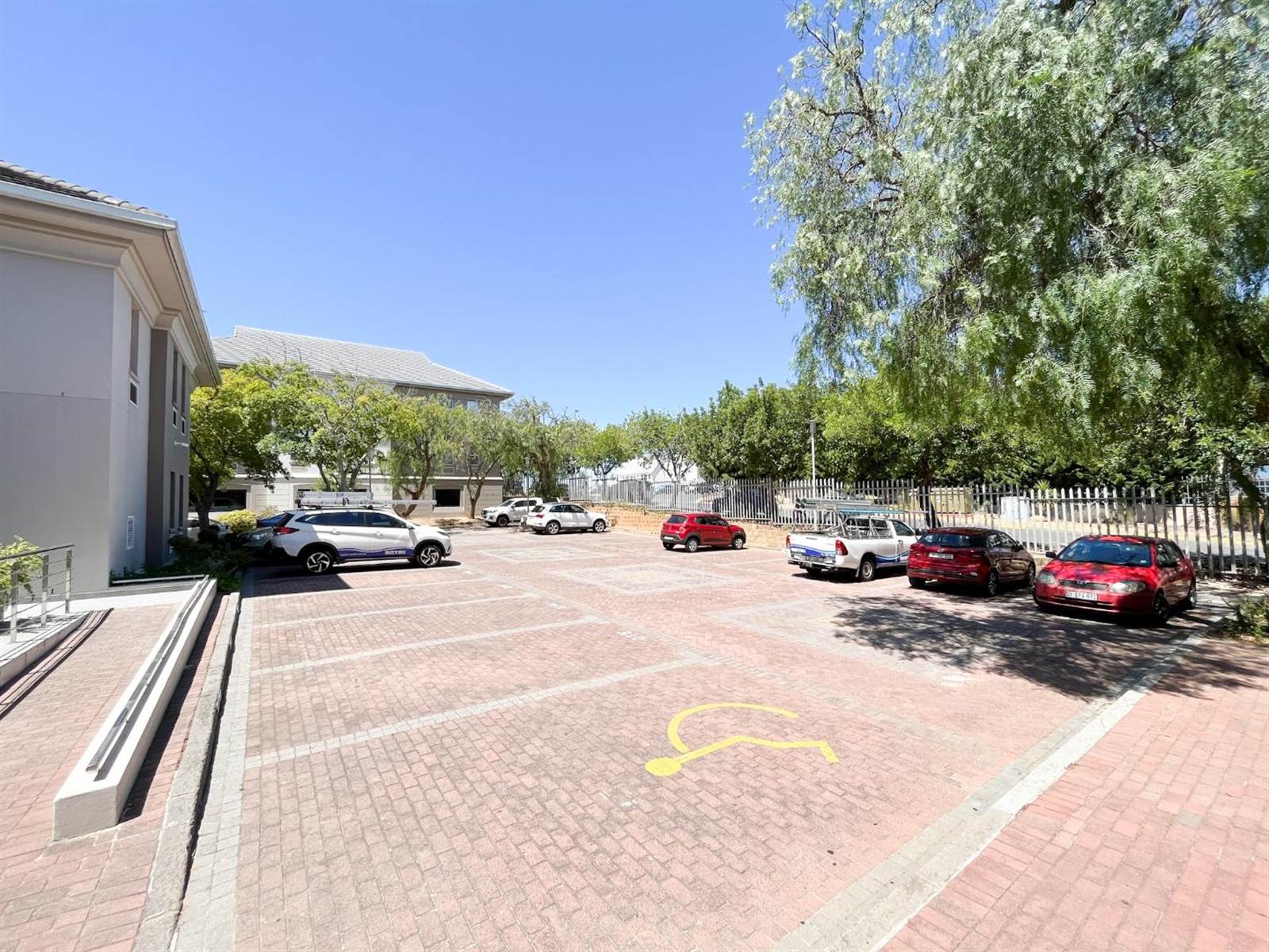 254  m² Office Space in Bellville Central photo number 13