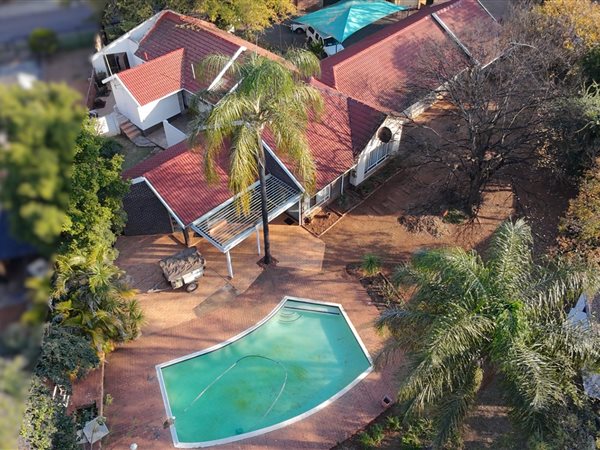 4 Bedroom House 4 Bedroom House