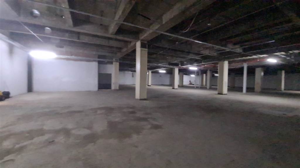 1702  m² Commercial space in Pretoria Central photo number 12