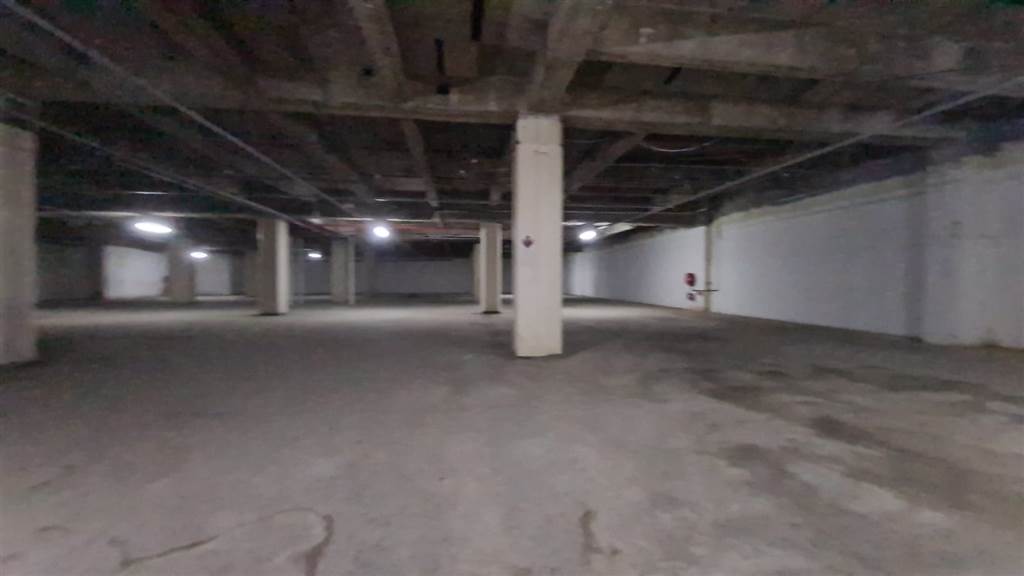 1702  m² Commercial space in Pretoria Central photo number 7