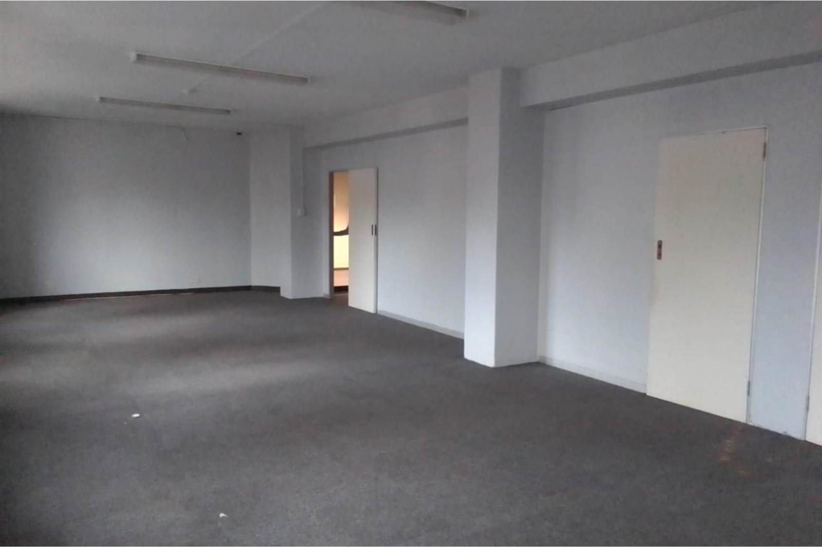 Commercial space in Durban CBD photo number 5
