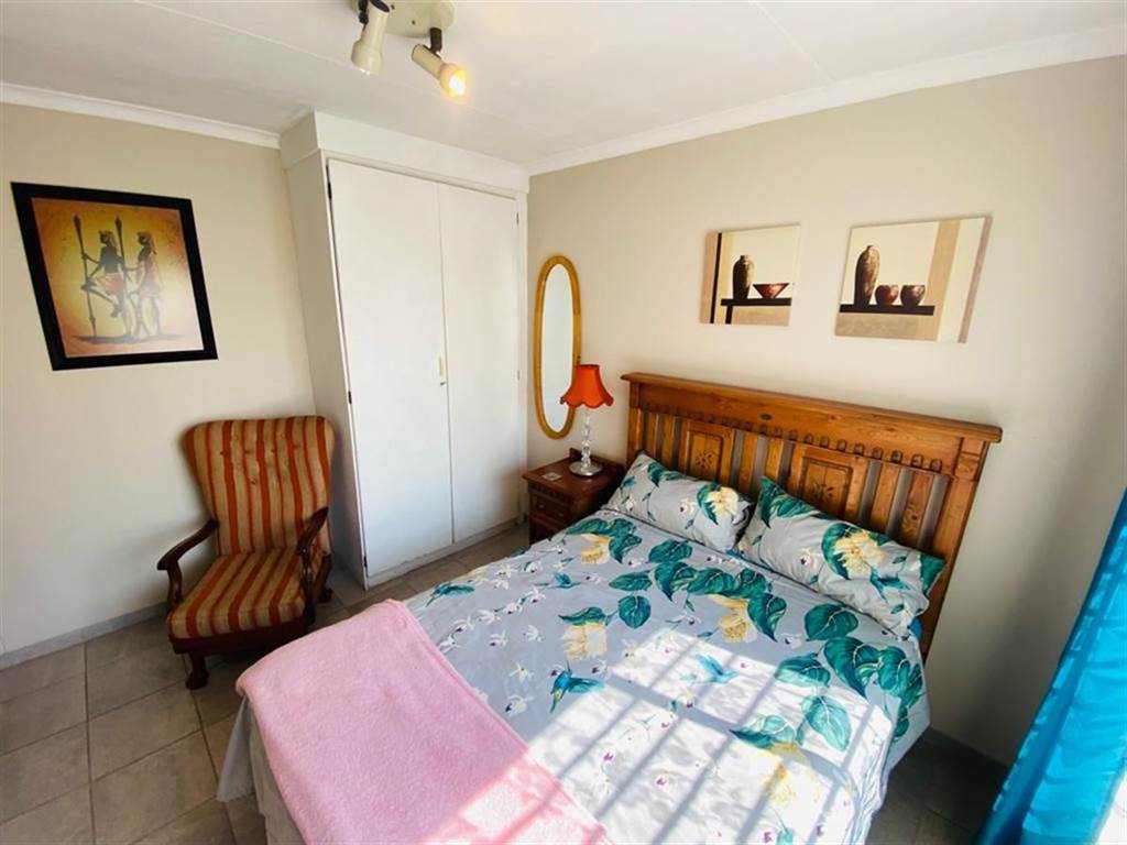 3 Bed Duet in Garsfontein photo number 14