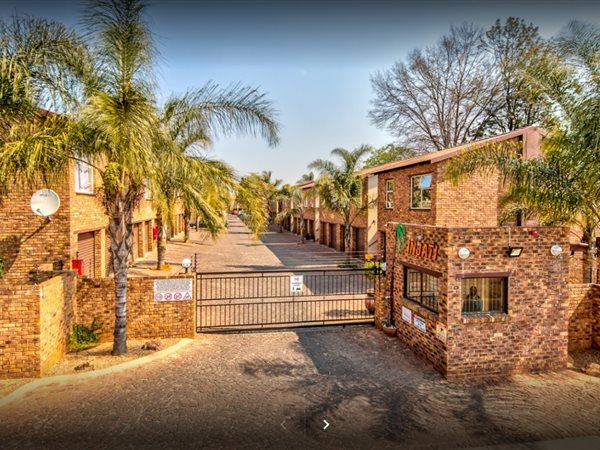 3 Bedroom Townhouse
