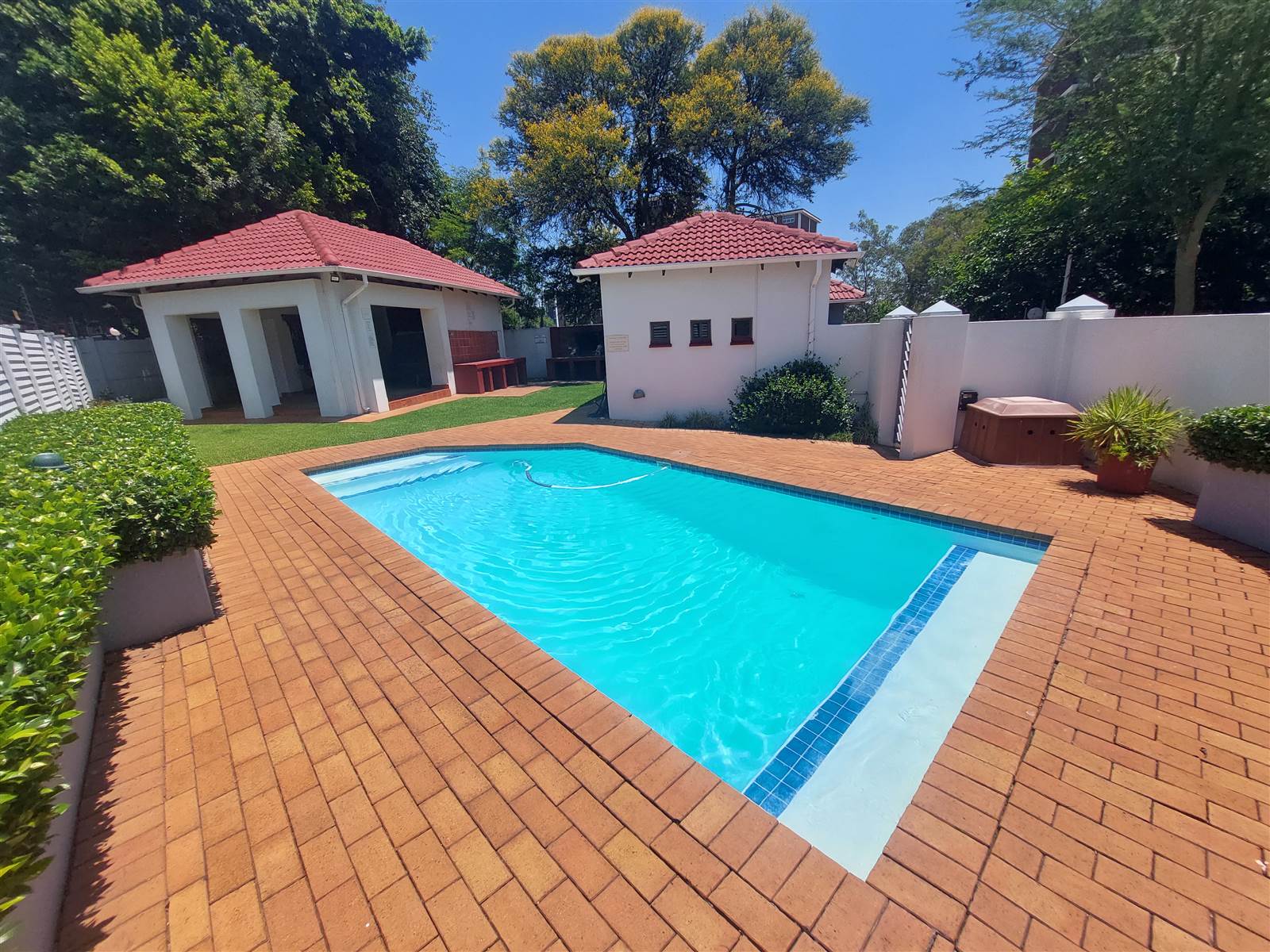 2 Bed House in Groenkloof photo number 1