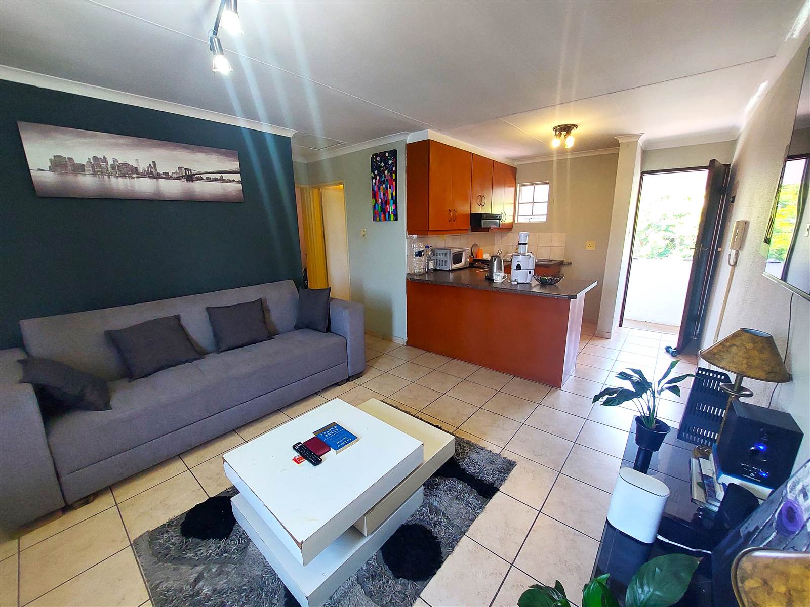 2 Bed House in Groenkloof photo number 5