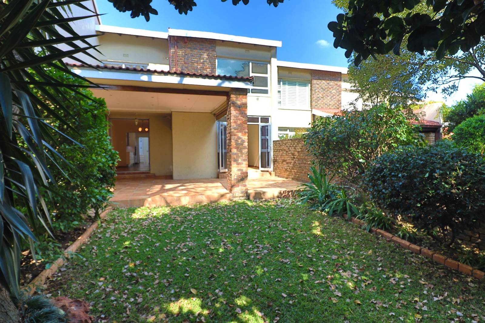 3 Bed Townhouse in Bryanston photo number 1