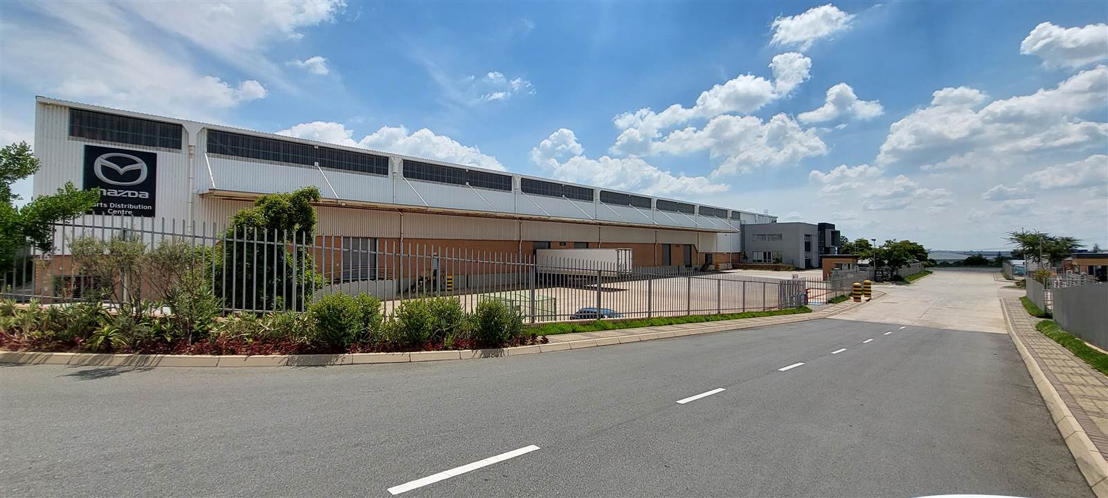10652  m² Industrial space in Louwlardia photo number 2