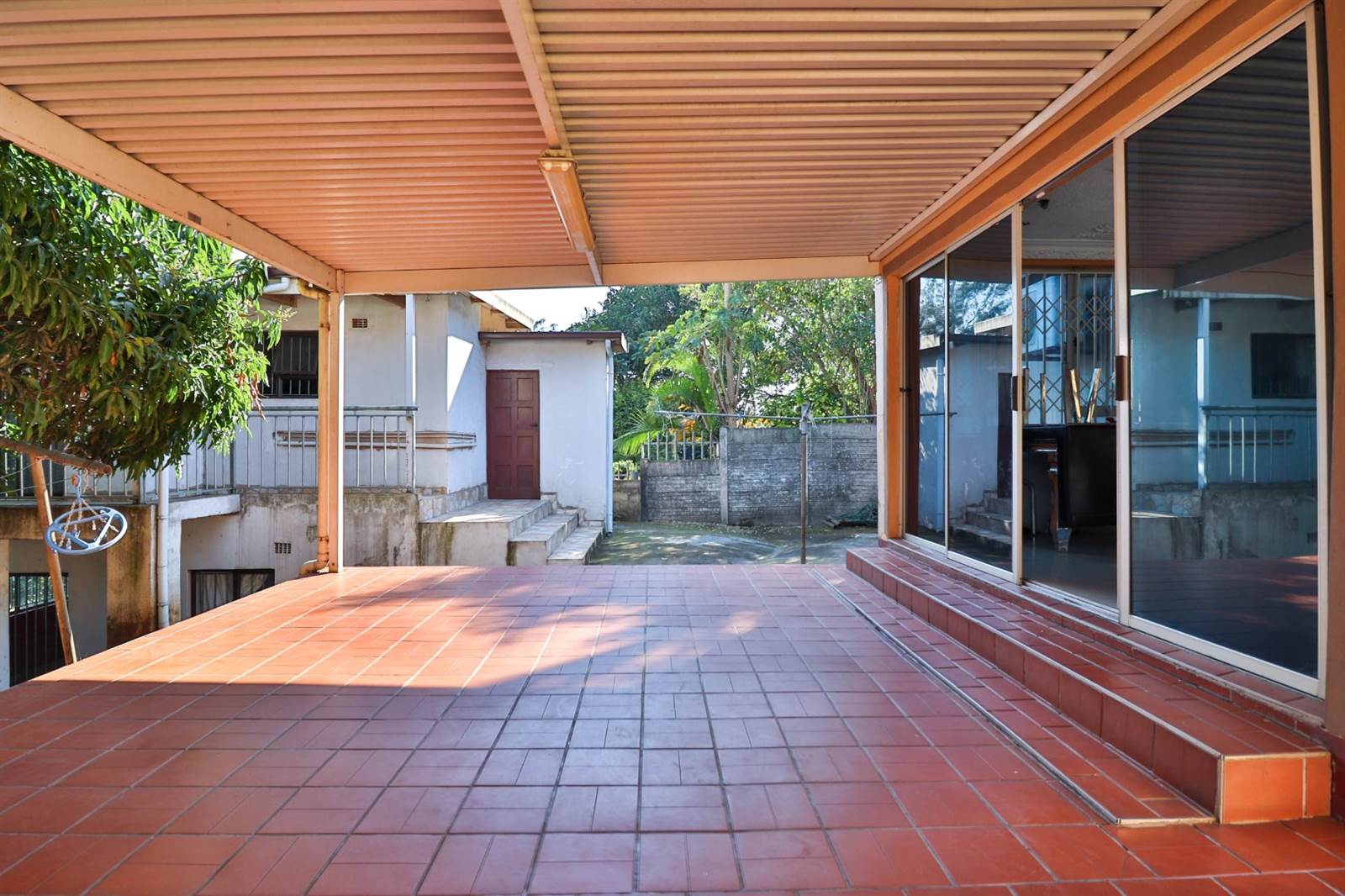 3 Bed House in Durban CBD photo number 6