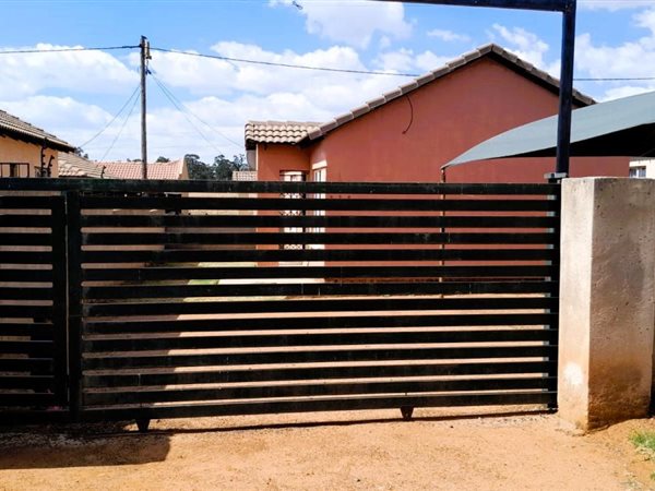 2 Bedroom House