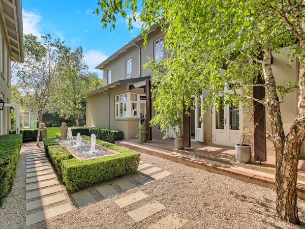 5 Bedroom House
