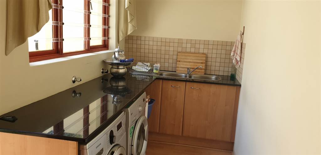 3 Bed Cluster in Sunninghill photo number 14
