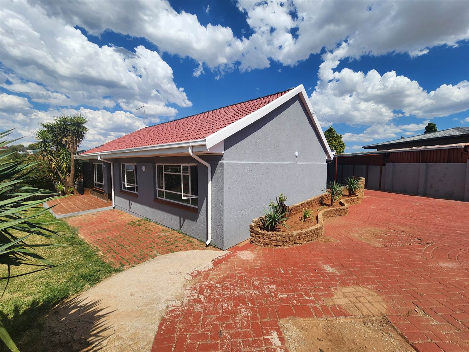 3 Bed House in Reefhaven photo number 1