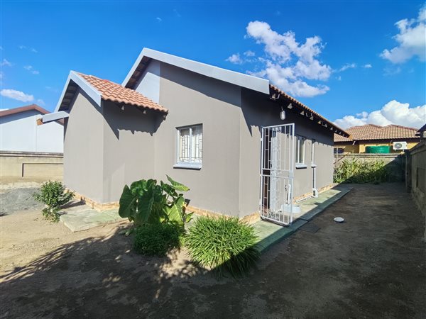 3 Bedroom House 3 Bedroom House