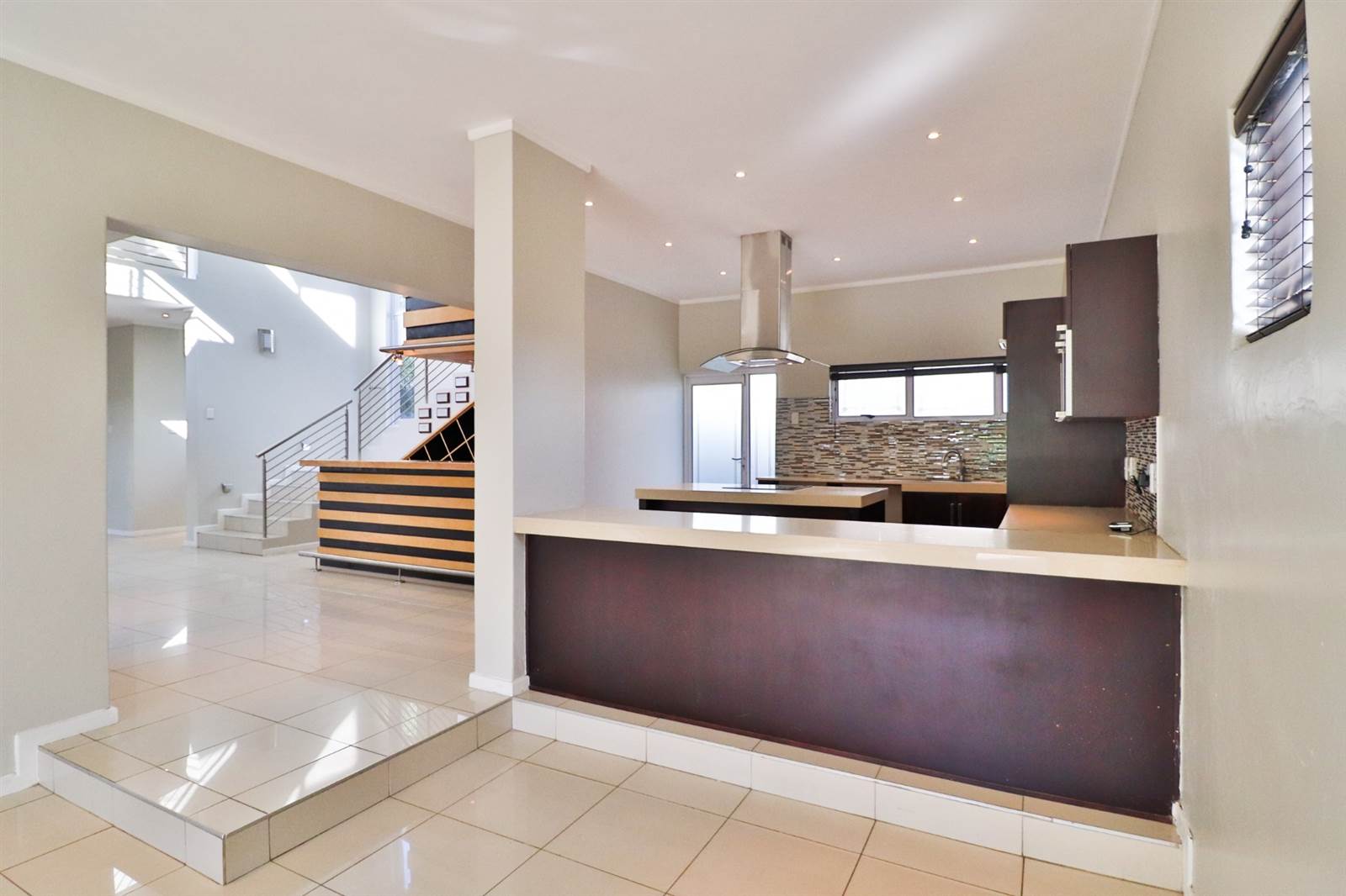 3 Bed House in Greenstone Hill photo number 7