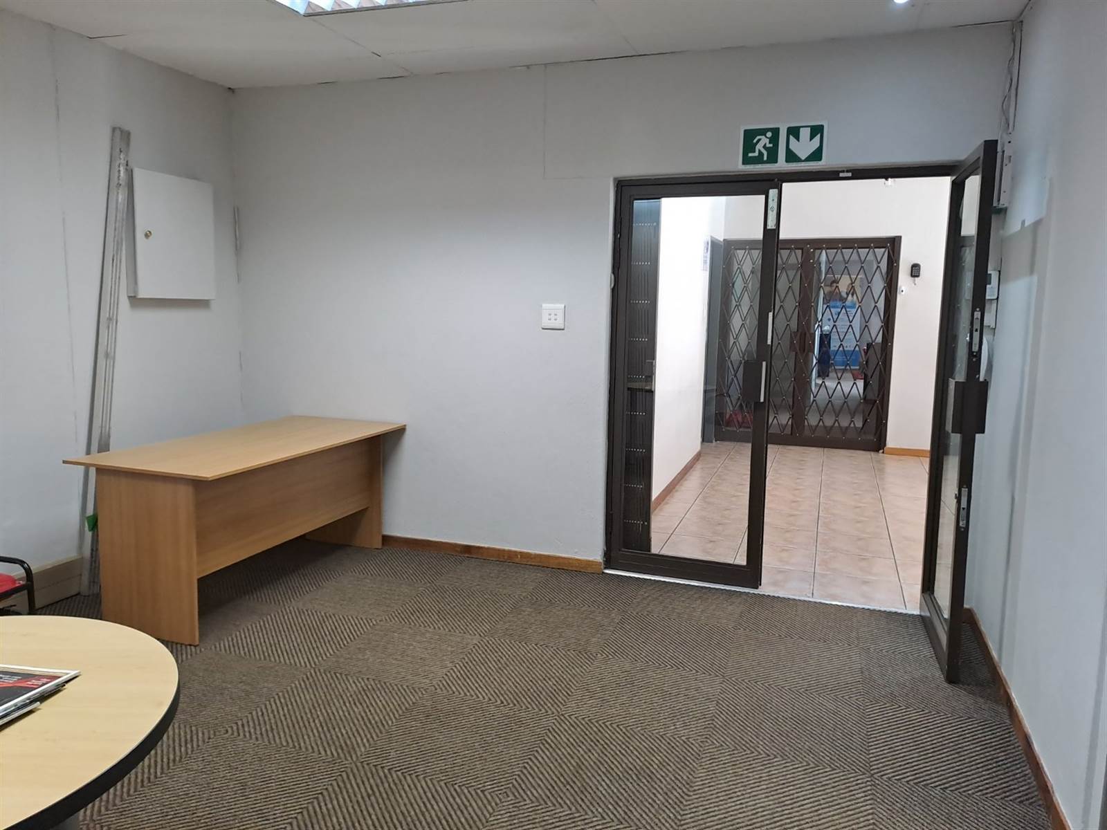 132  m² Commercial space in Ruimsig photo number 2