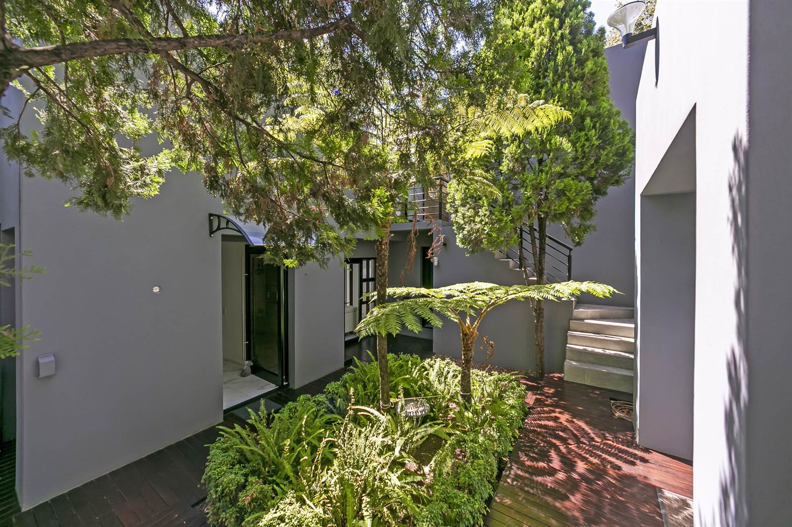 4 Bed House in Parkhurst photo number 24