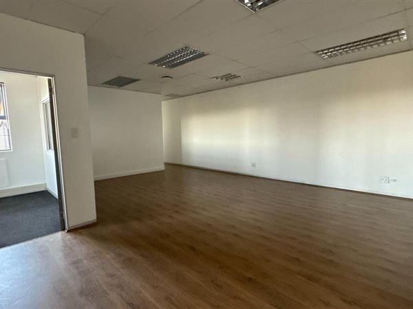 129.1 m² Commercial space 129.1 m² Commercial space
