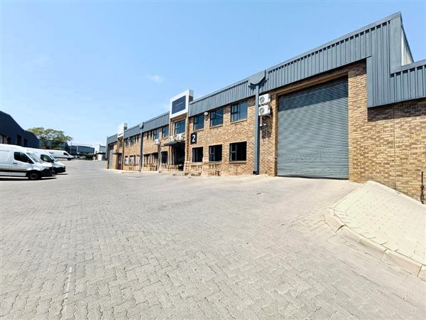 530  m² Industrial space