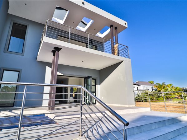 4 Bedroom House 4 Bedroom House